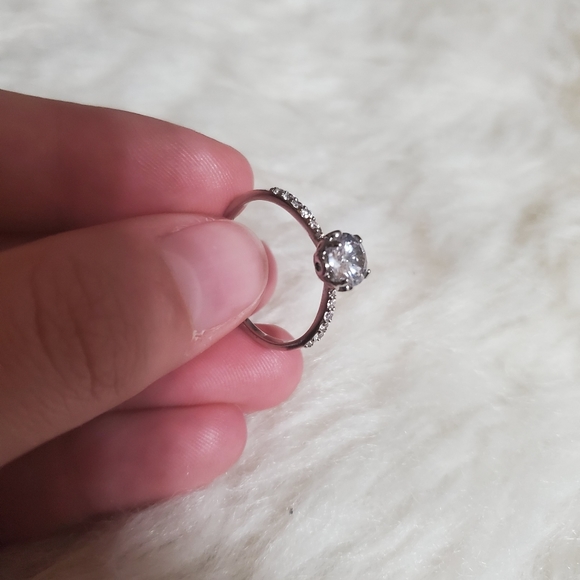 Rings - Picture 4 of 6